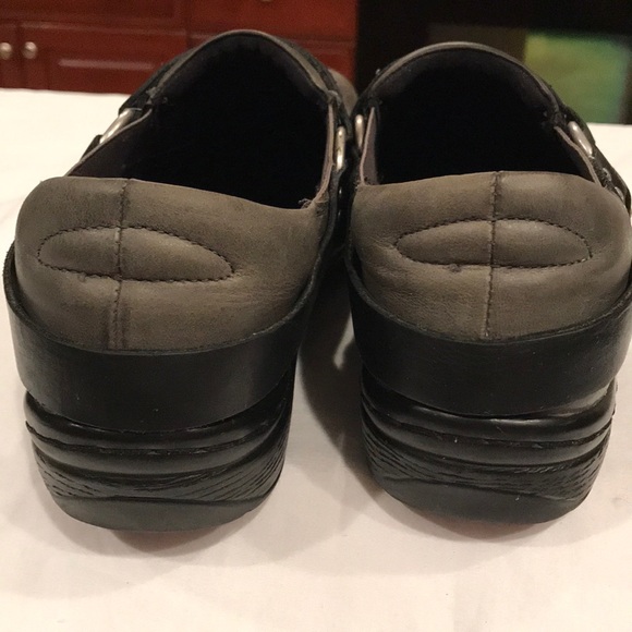 KLOGS mules. Leather upper olive green EUC size 11 - Picture 6 of 7